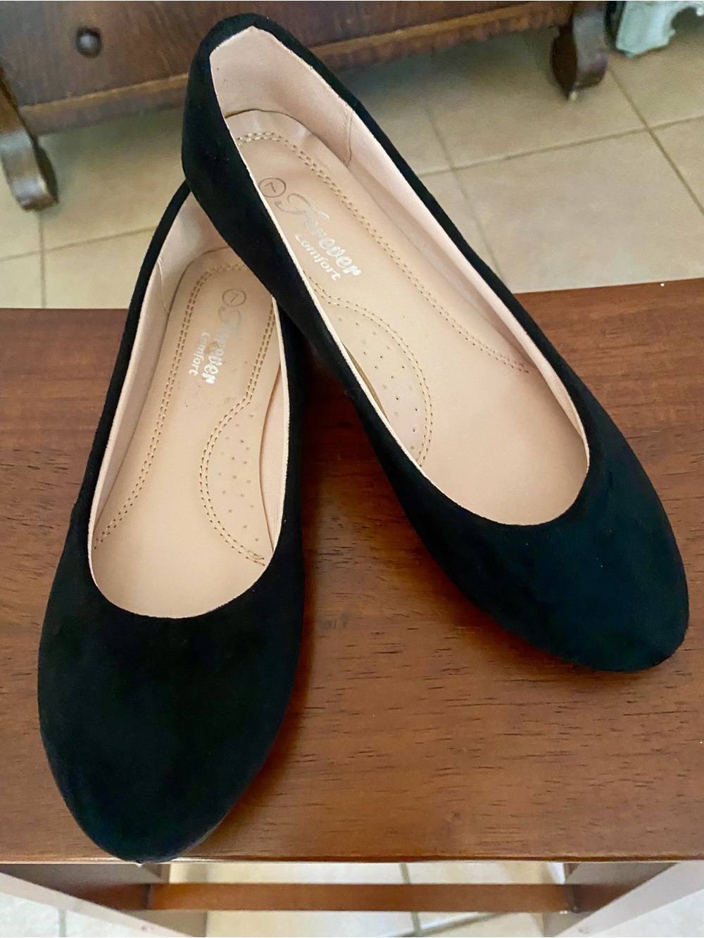 Black Ballet Flats with Cushioned Insole